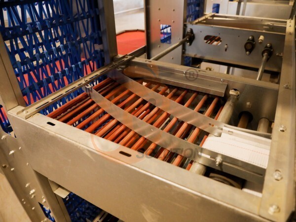 battery cage egg collection (4)