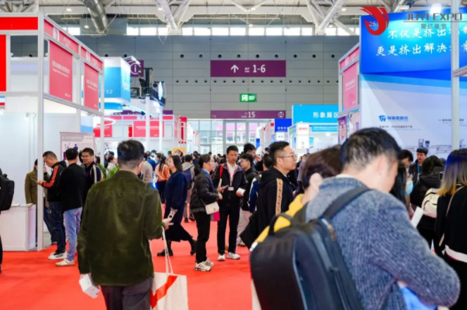 Global Chemical Firms Gather at International Exhibition