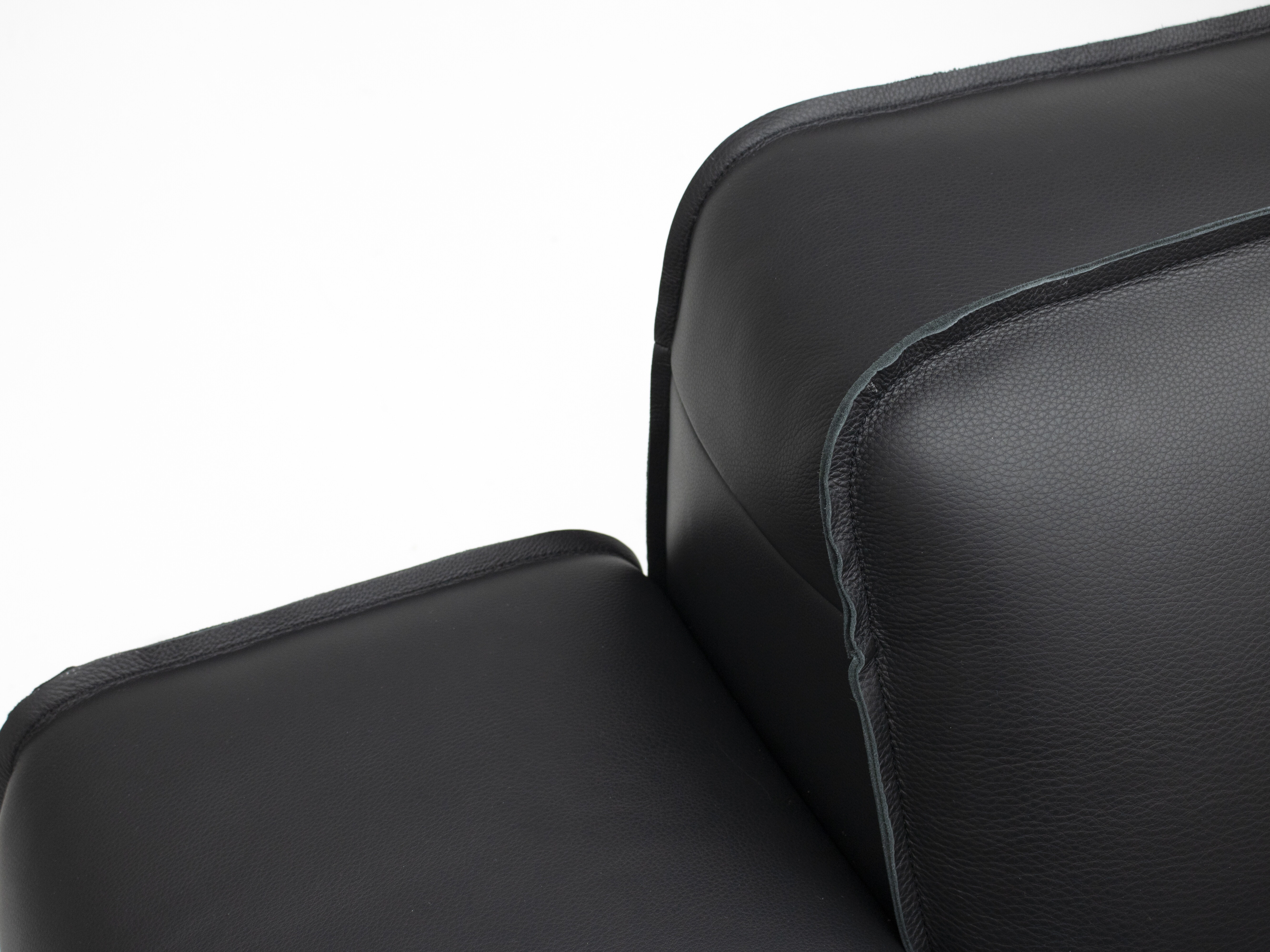 SF0158 (Small) Big Black Bull Sofa