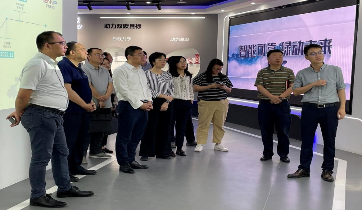 Qu Xiaojie, Deputy Director of the Department of Industry and Information Technology of Guangdong Province, and his delegation visited Ennew Power Technology (Shandong) Co., Ltd.