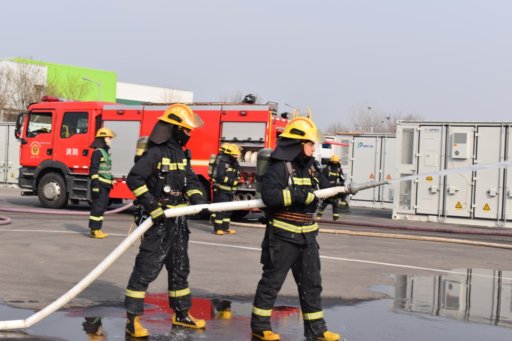 EN New Power Hosts Lithium-Ion Battery Fire Safety Seminar and Emergency Drill