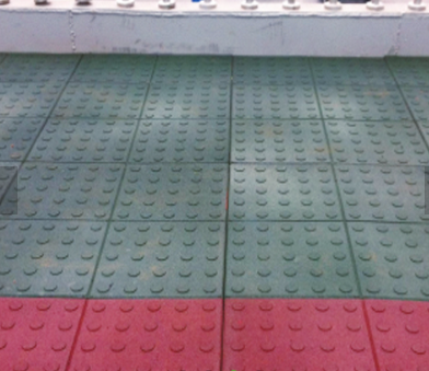 Polka dot bridge brick