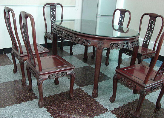 Rose red dot straight-edge, interlocking floor tiles