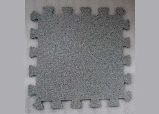 Green dot straight-edge, interlocking floor tiles