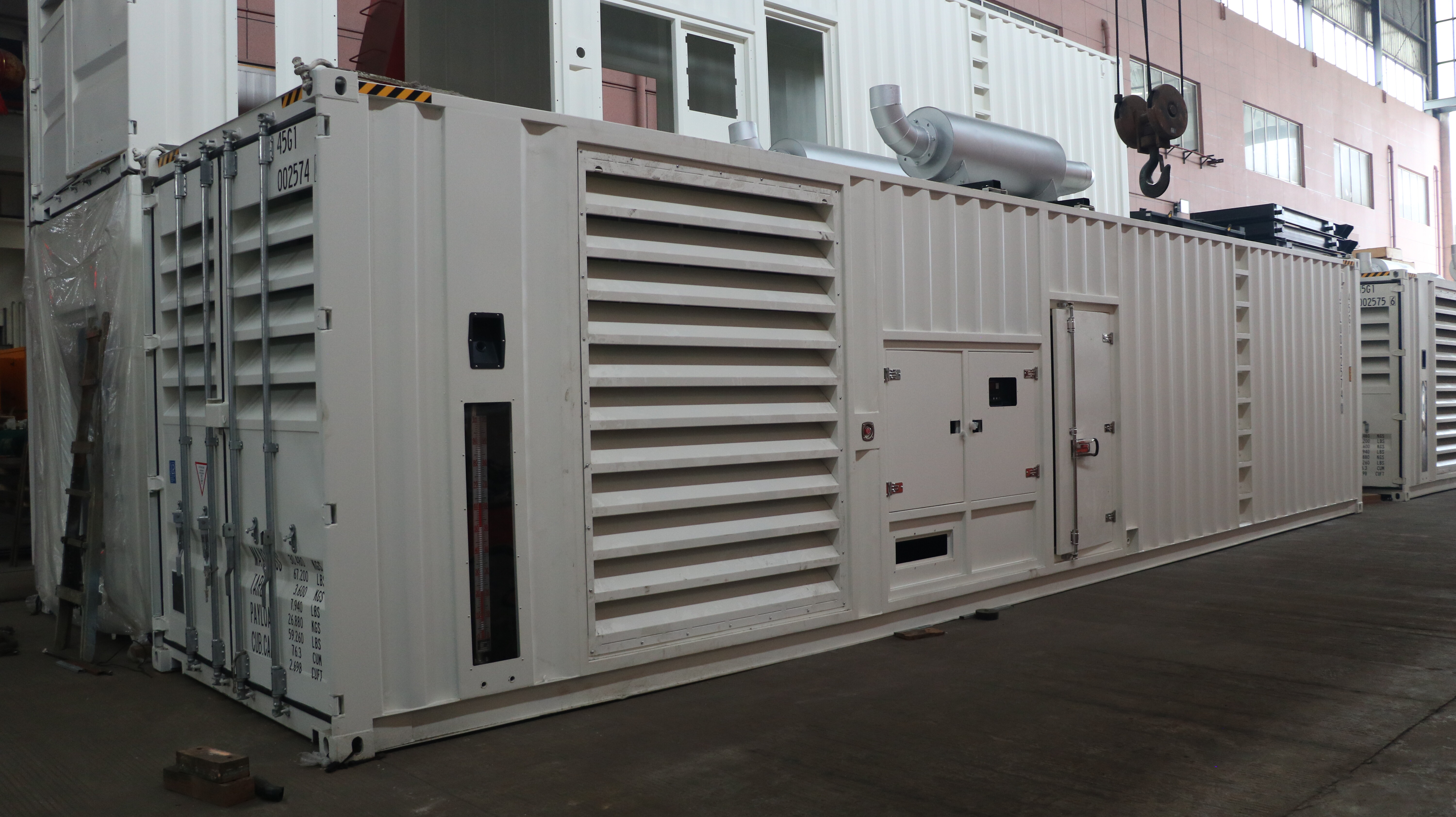 Genset dalam Kontainer