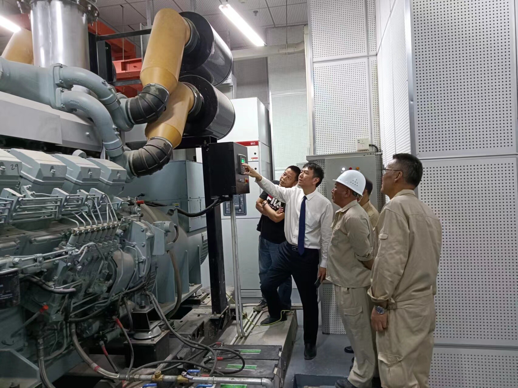 Generator Mitsubishi