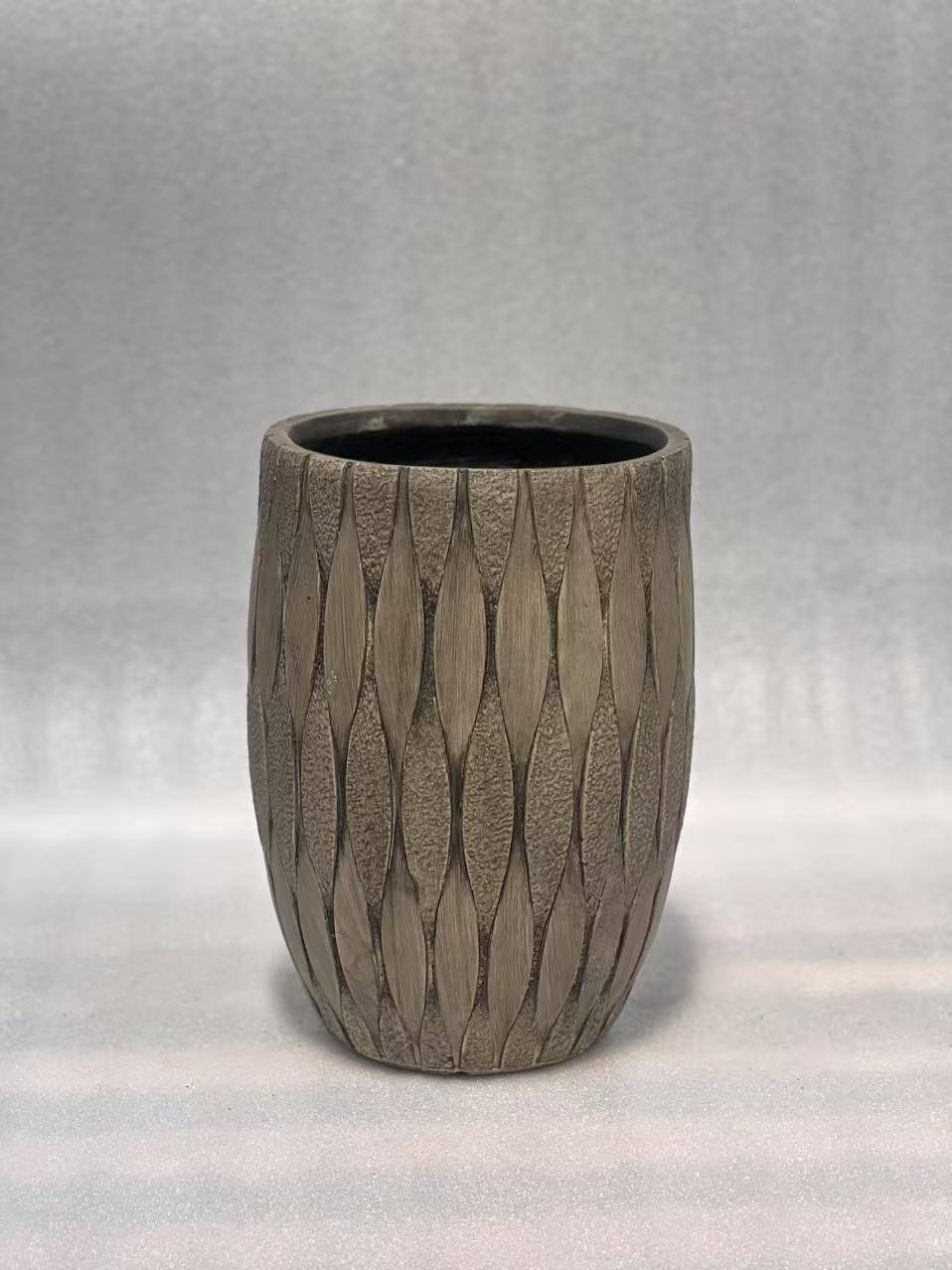 Drum round magnesium clay flower pot