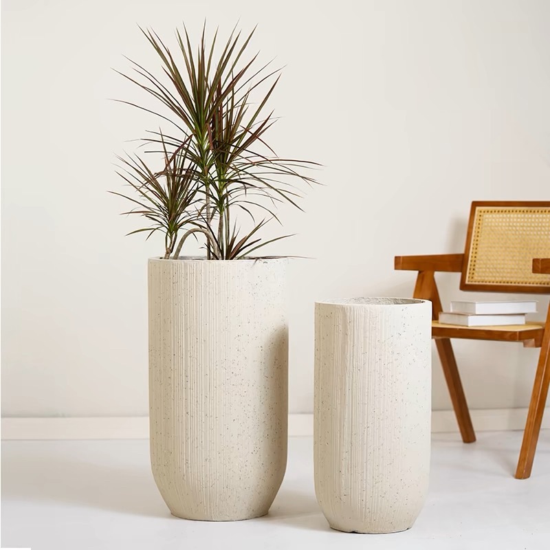 Tall magnesium clay flower pot Tall magnesium clay flower pot