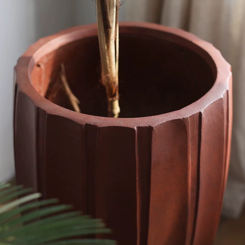 High corrugated flower pot