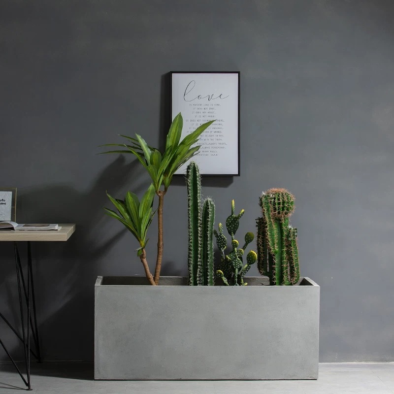 Rectangular flower box