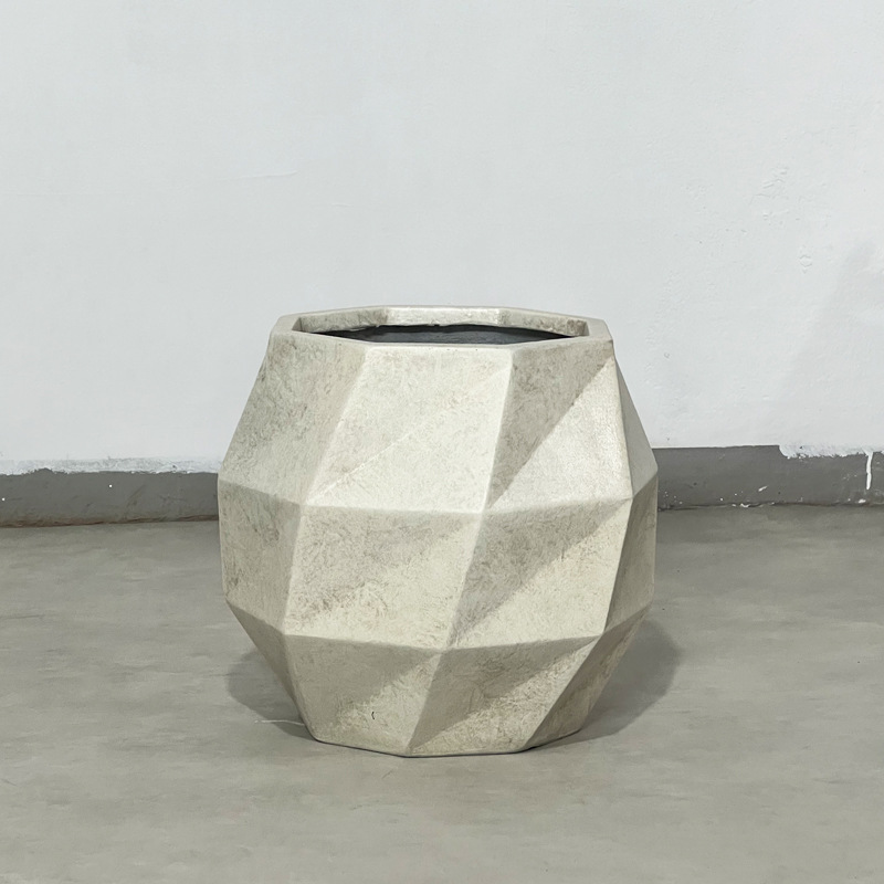 Magnesium clay flower pot 