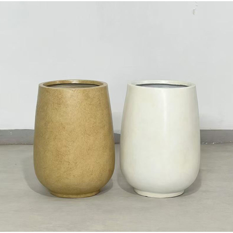 Classic barrel flower pot