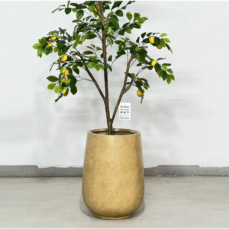 Classic barrel flower pot