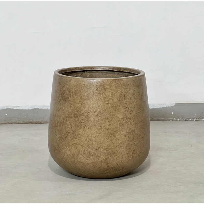 Classic round magnesium clay flower pot