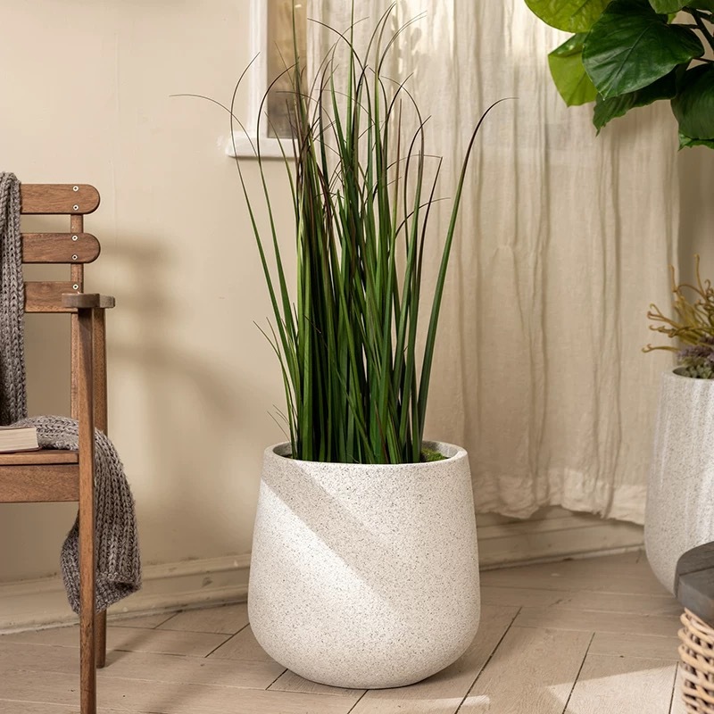 Classic round magnesium clay flower pot