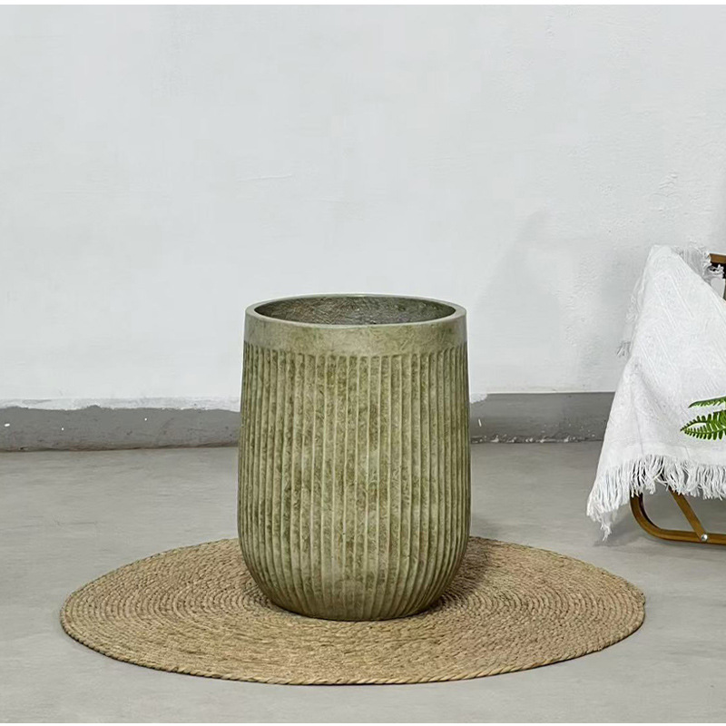 Vertical magnesium clay flower pot