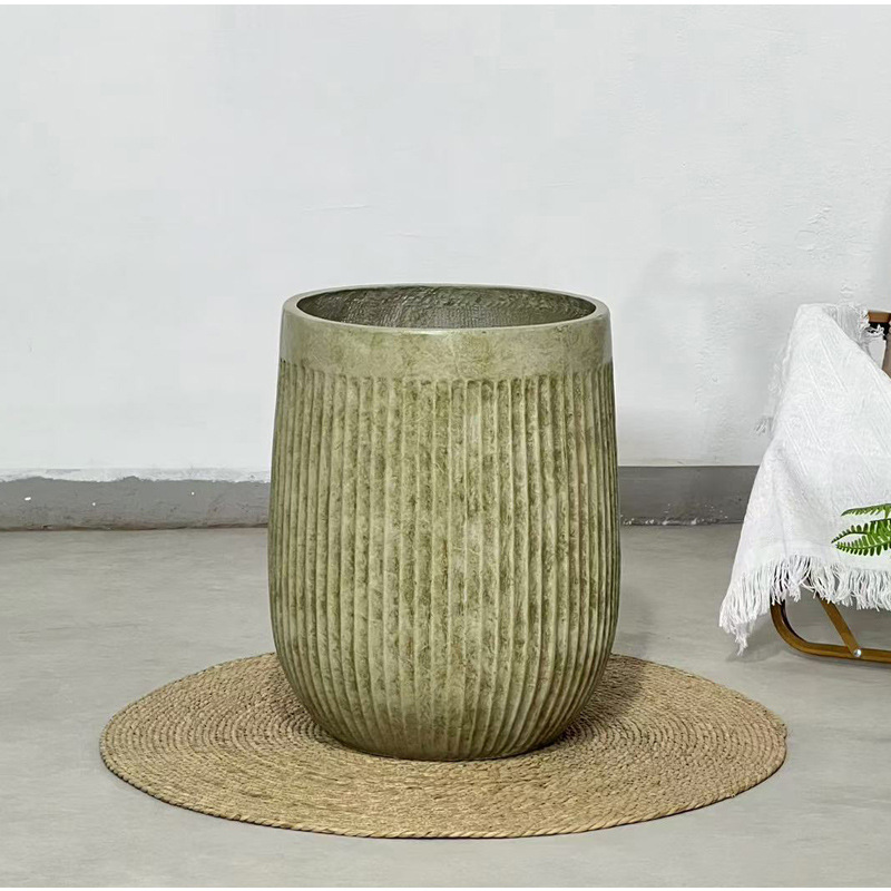 Vertical magnesium clay flower pot