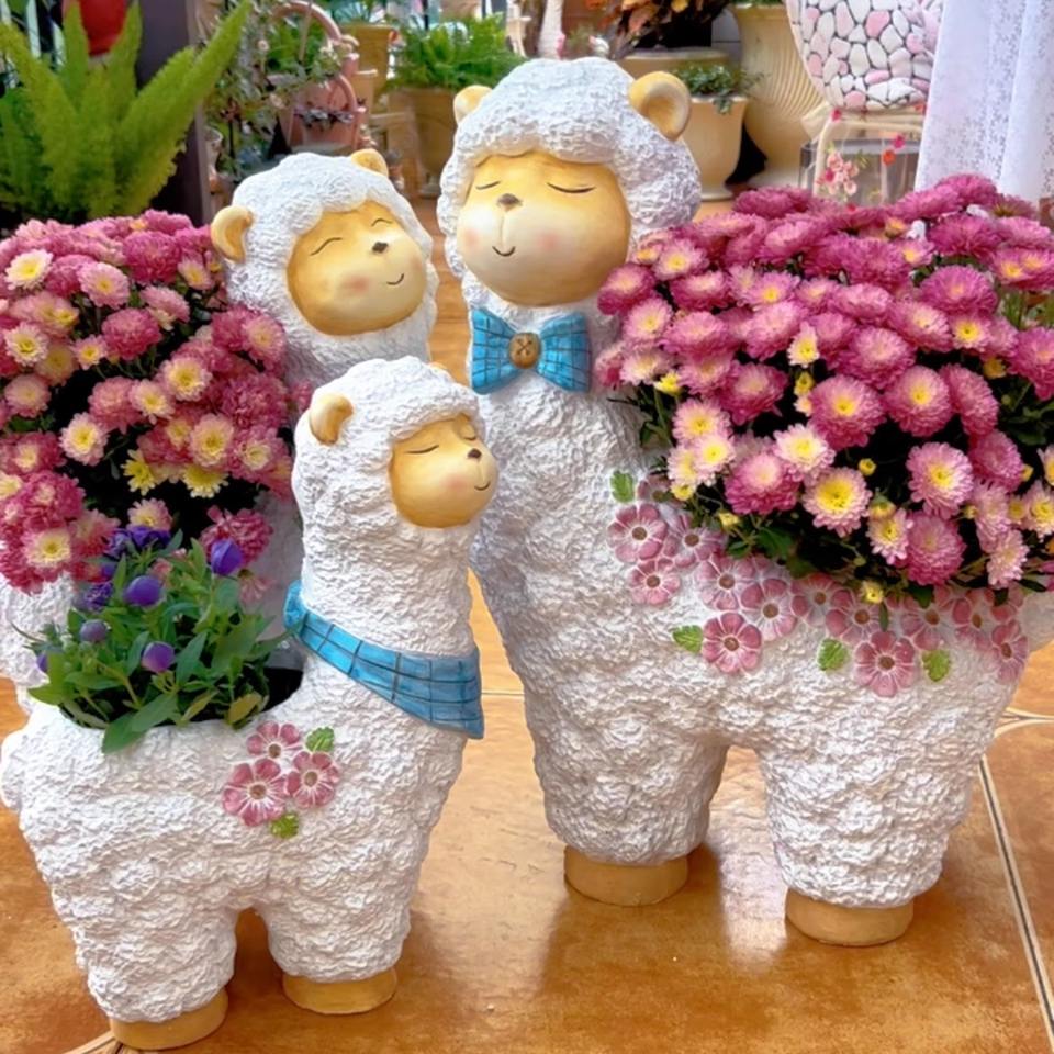 Adorable Alpaca - Shaped Magnesium Oxide Flower Pot