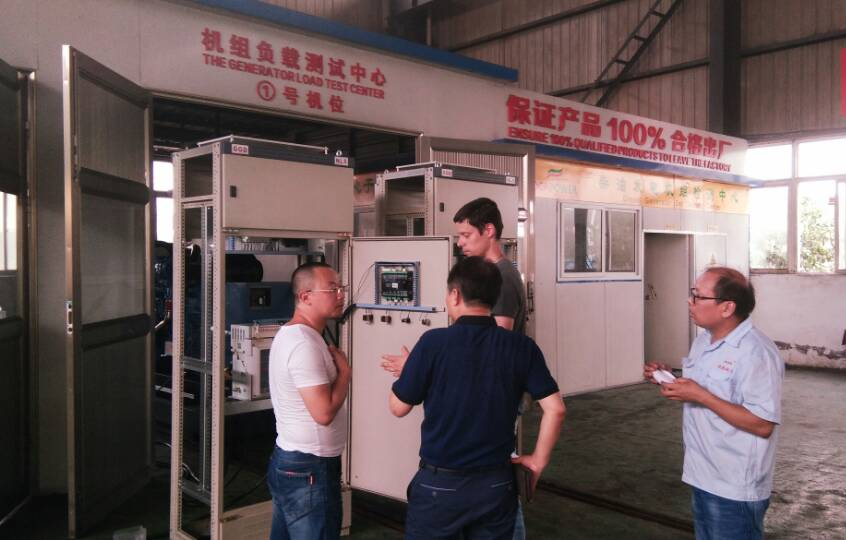 Nigerian customer engineer visited our company to inspect the 400KW Cummins parallel unit on site