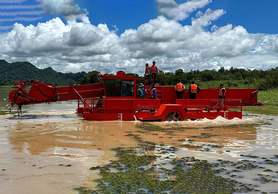 YSAH16 16 cbm Large fully automatic cleaning boat with 3-section rod