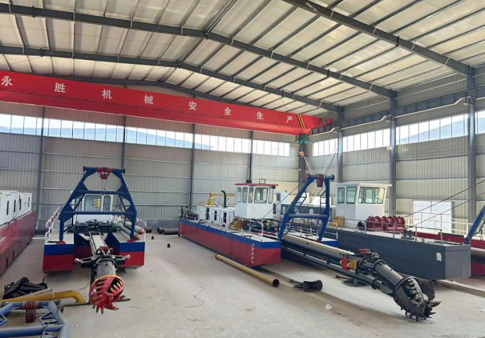 Diesel Engine Sand 350mm Cutter Suction Dredger For River Mud