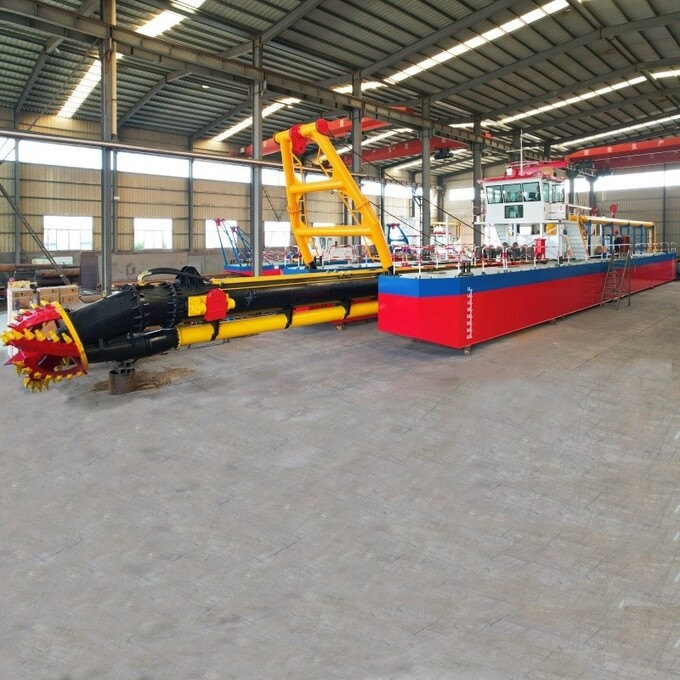  26 Inch 7000 M3/H CSD500 Cutter Suction Dredger For River Dredging