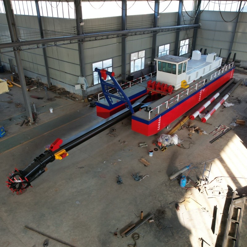 20 Inch Sand Dredging Equipment Cutter Suction Dredger With High Efficiency