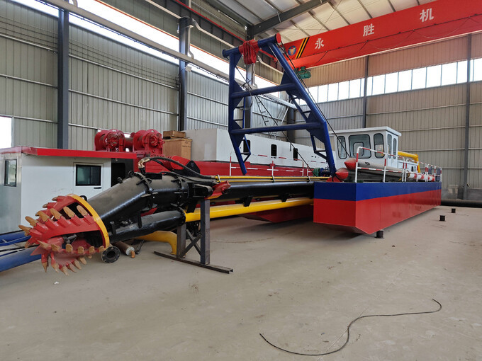 16 Inch Powerful Cutter Suction Dredger For Dredging 0