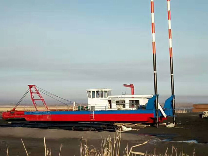 YSCSD300 Hydraulic River Sand Dredging Machine Red Color River Dredging Equipment 0