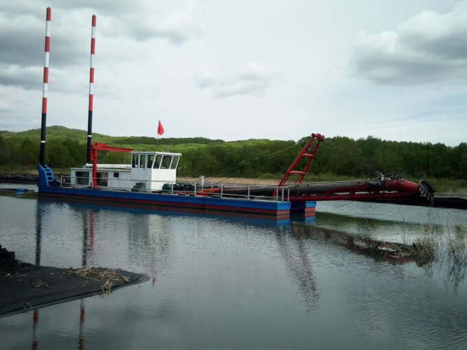 YSCSD300 Hydraulic River Sand Dredging Machine Red Color River Dredging Equipment