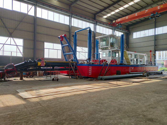 Powerful 300mm Cutter Head Dredge High Performance