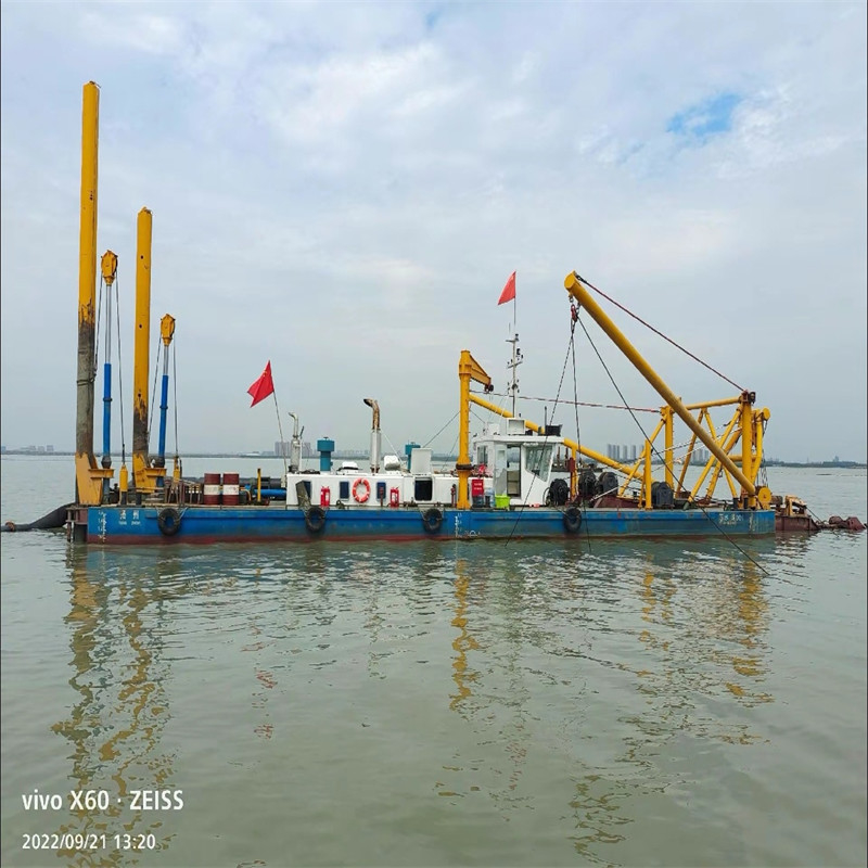 Powerful Cutter Suction Dredger With Cutter Head Diameter 1000-3000mm And Optional Moving Trolley