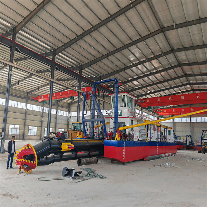 Hydraulic Cutter Suction Dredger For Sea River Sand Extraction / Dredging Equipment 0
