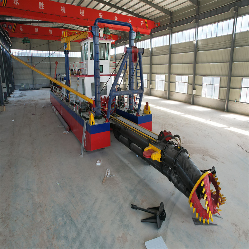 CCS Cutter Suction Dredger With 007 Kw Cummins Engine And 500 M3/h Water Flow