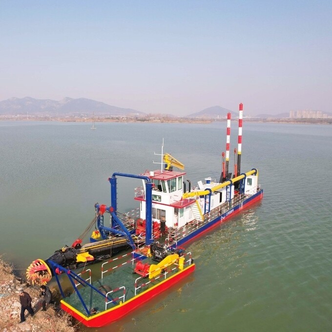14 Inch River Dredging Equipment With Full Hydraulic System For Sand Mining Project 1