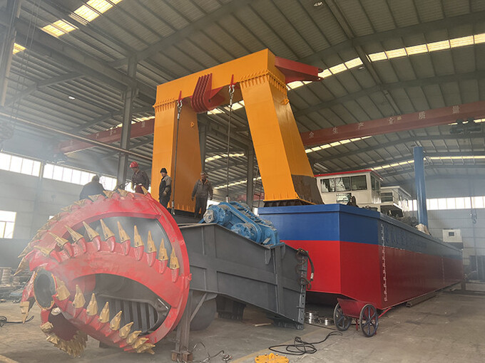 Customized Hydraulic Cutter Suction Dredger With Anchor Boom 20inch csd dredger