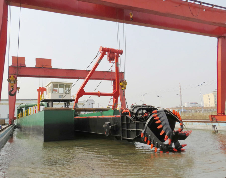 Small 12-inch African river sand pumping cutter suction dredger with a sand pumping capacity of 300m3/h