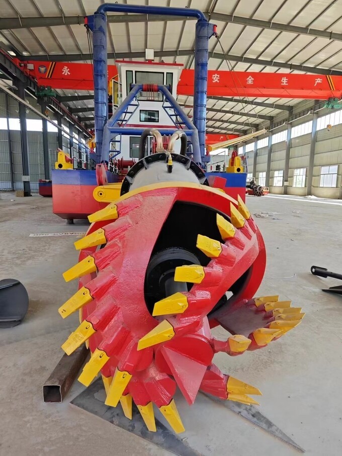 Total Fuel Consumption According To Engine Cutter Suction Dredge For Customer