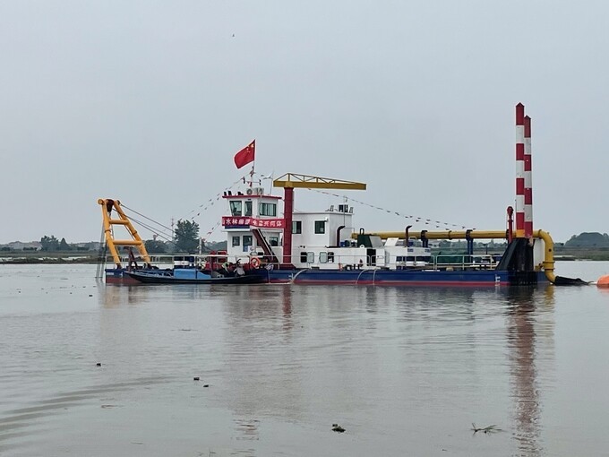 14 Meter Maximum Dredging Depth WN450 Csd Dredger With 50kw Generator Set 2