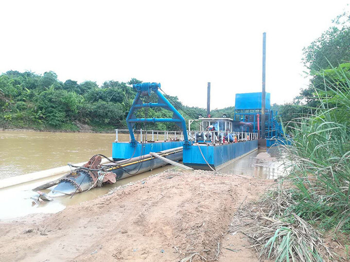 YSCSD400 Model Sand Dredging Boat To Clean Up Silt In Rivers Suction Dredger Ship 24kw 3