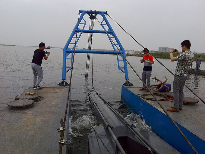 Diesel 150cbm/H Blue Color Cutter Head Dredge / 16kw River Dredging Machine 1