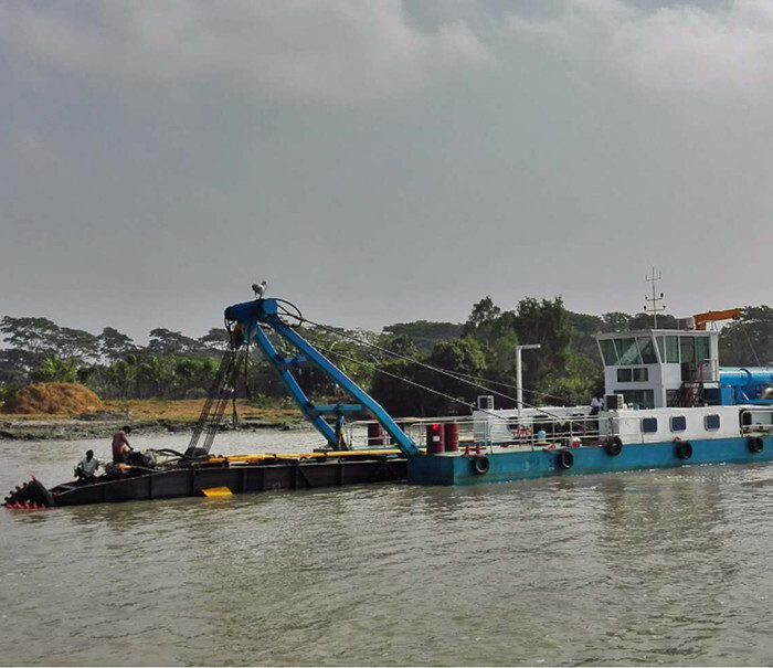 YSCSD250 Sand Dredger 150-180m3/h Capacity 10m Dredging Depth