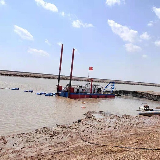 16 Inch Discharge Diameter Cutter River Dredging Equipment For Lake Work Site Customize Accepted