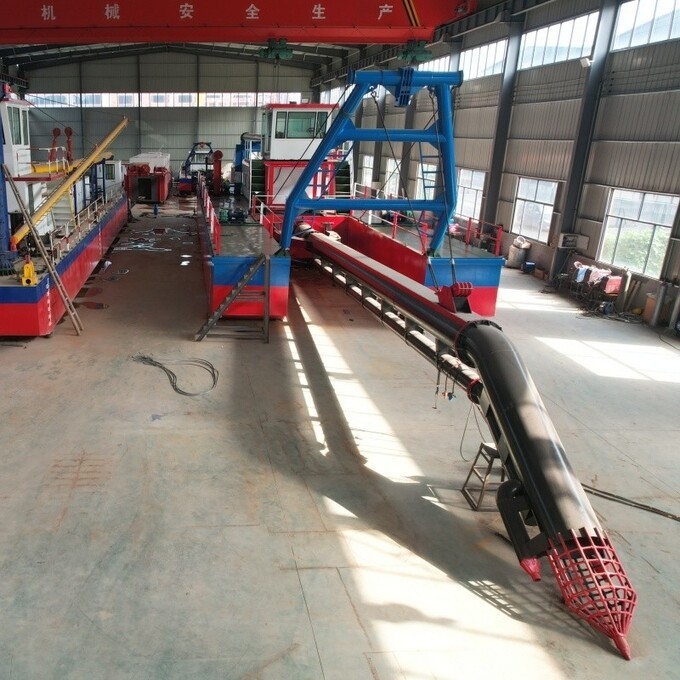 10-inch Suction Dredger with 10m Dredging Depth 0