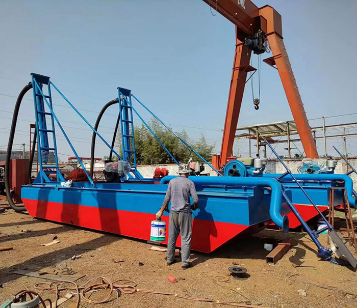 Sand And Gravel Pump Dredger Total Power 190-600kw Output Per Hour 225-330m3/h