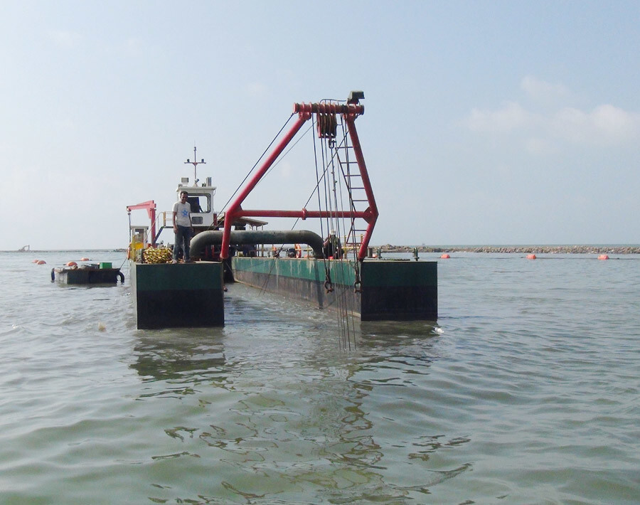 26 inch Cutter head Sand Dredger with 2000m Discharge Distance for Sand Suction from Sea, River and Lake