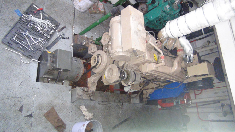 24 inch Cutter Suction Sand Dredger with Spud Carriage for 15m Dredging Depth distance 2KM