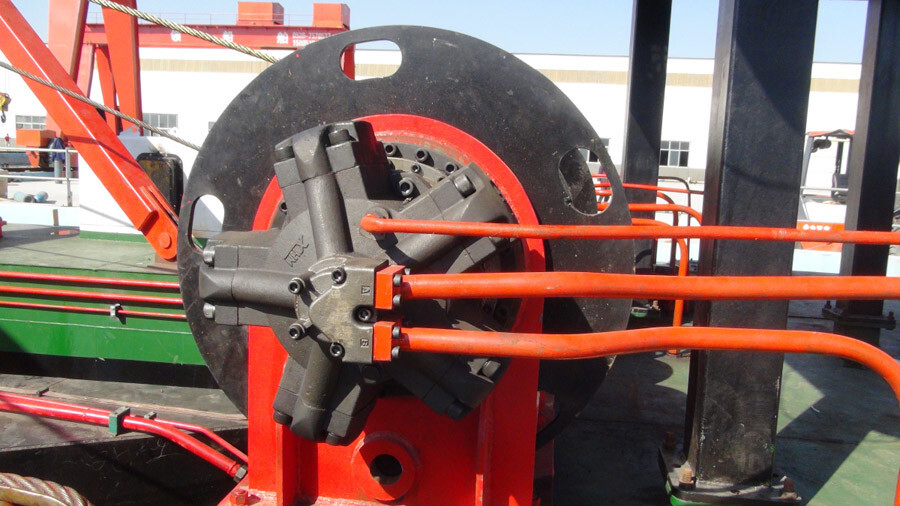 1.7m Cutter Head 1400 cbm/h Cutter suction sand dredger with Anchoring Boom and Spud Carriage Sand or Mud Dredging