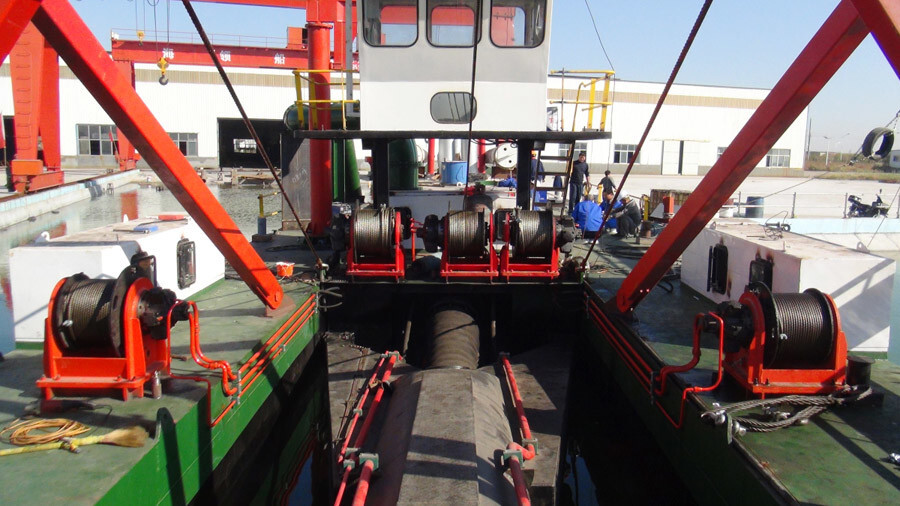 15m Dredging Depth Anchoring Boom 700mm Cutter SuctioSand Dredger 1.5m Cutter Head