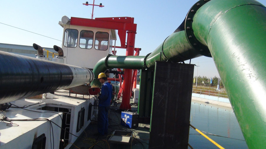 15m Dredging Depth Anchoring Boom 700mm Cutter SuctioSand Dredger 1.5m Cutter Head